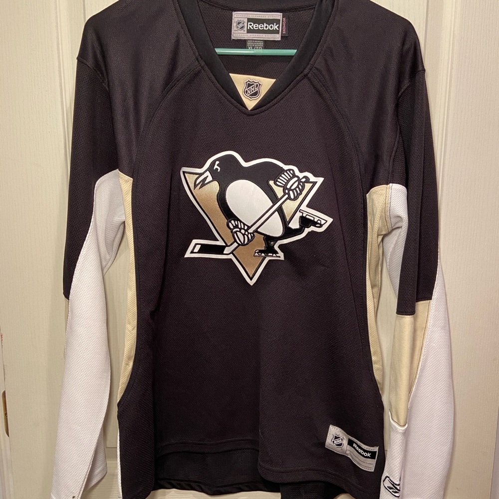 Reebok Women's Pittsburg Penguins Jersey NWT